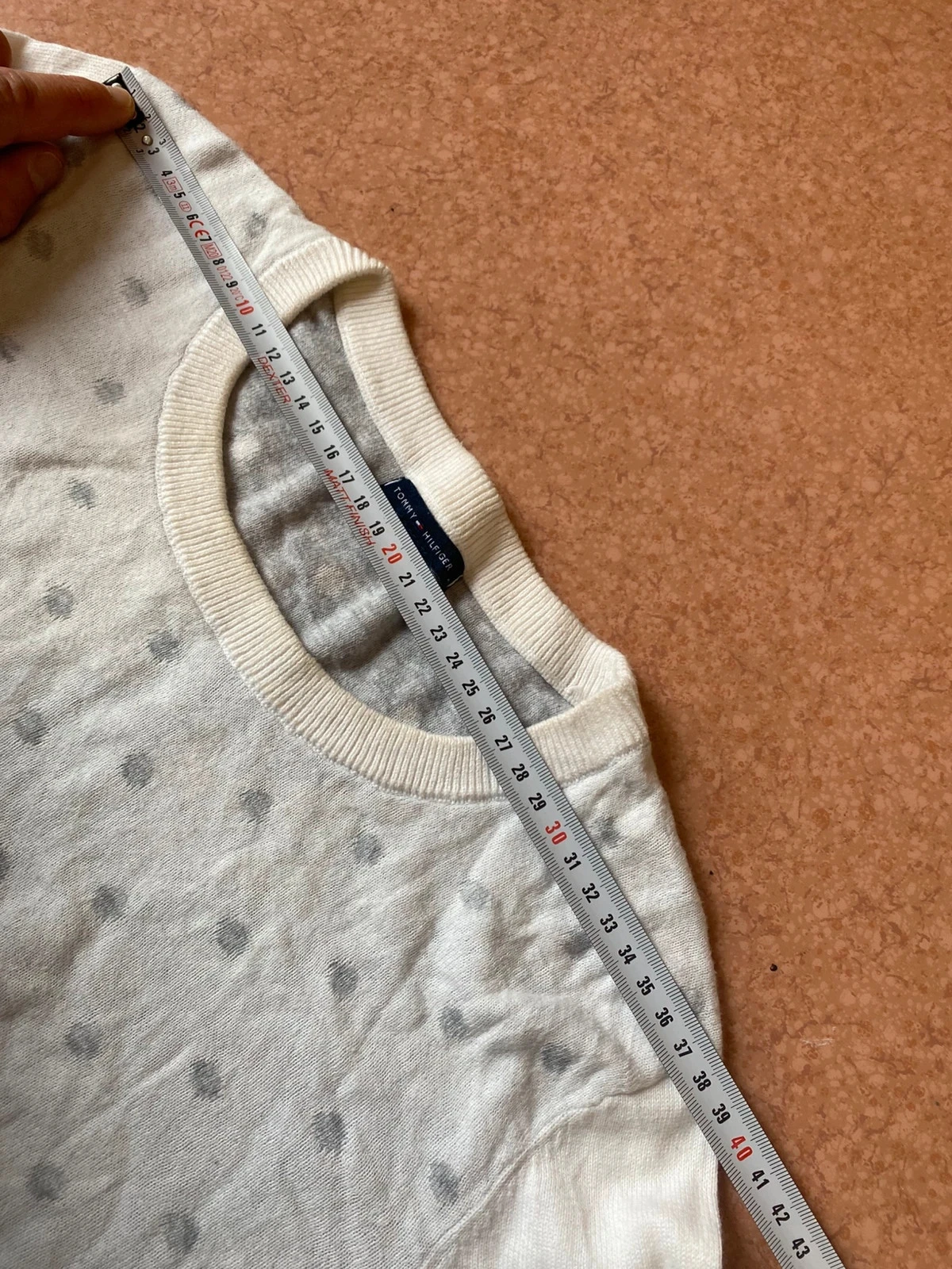 Blusa Tommy Hilfiger de bolinhas creme tamanho M – photo 5